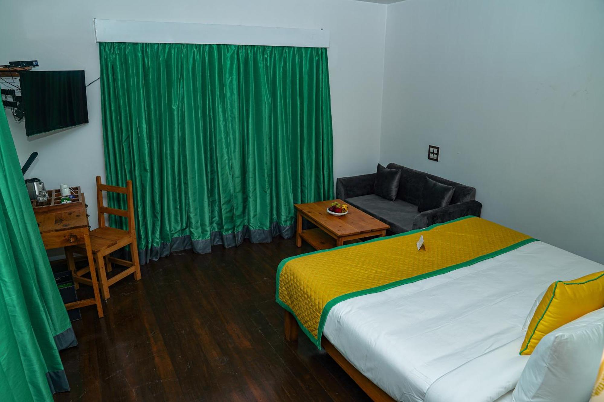 Zone Connect By The Park, Manali Hotel Ngoại thất bức ảnh
