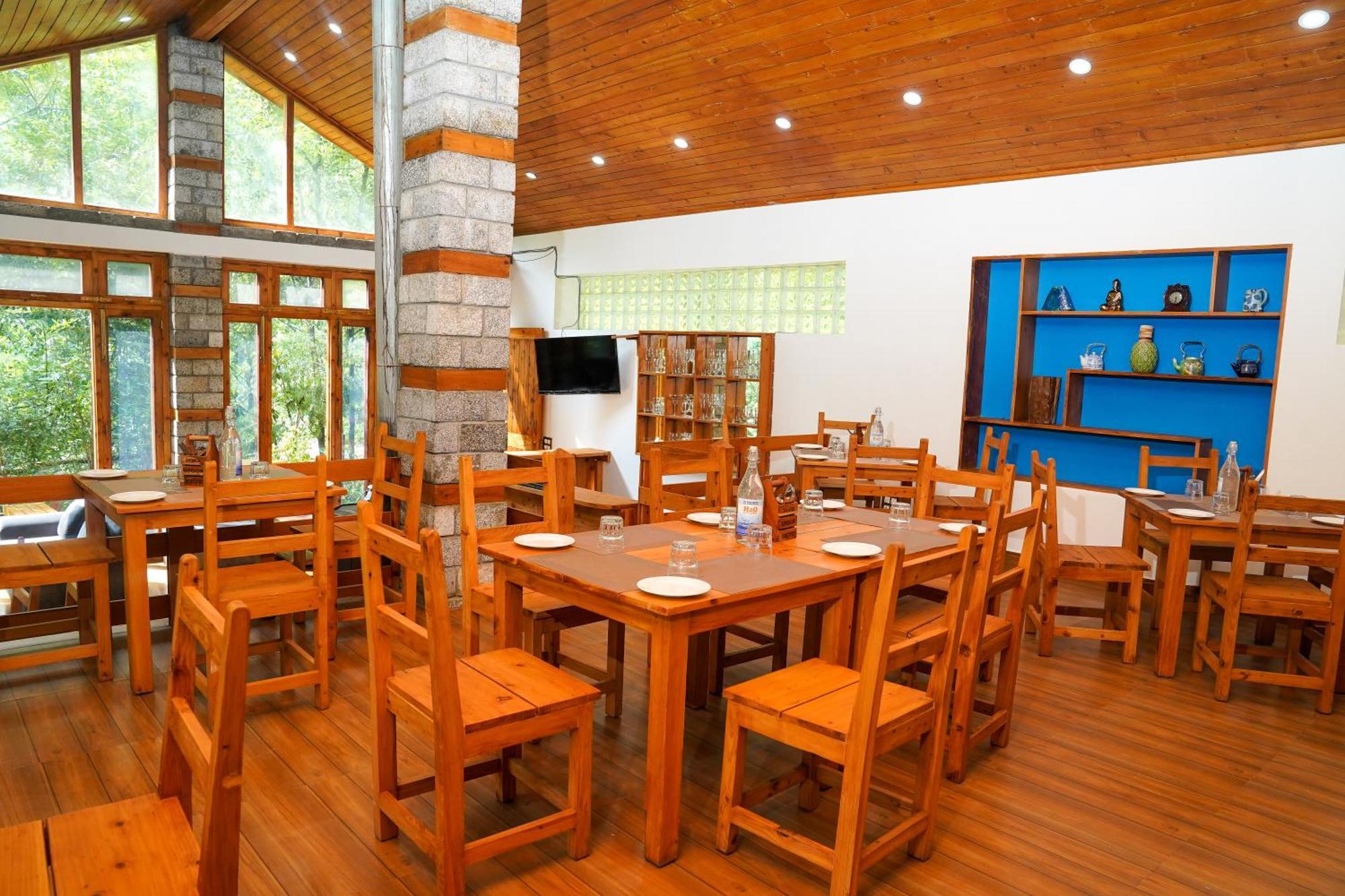 Zone Connect By The Park, Manali Hotel Ngoại thất bức ảnh