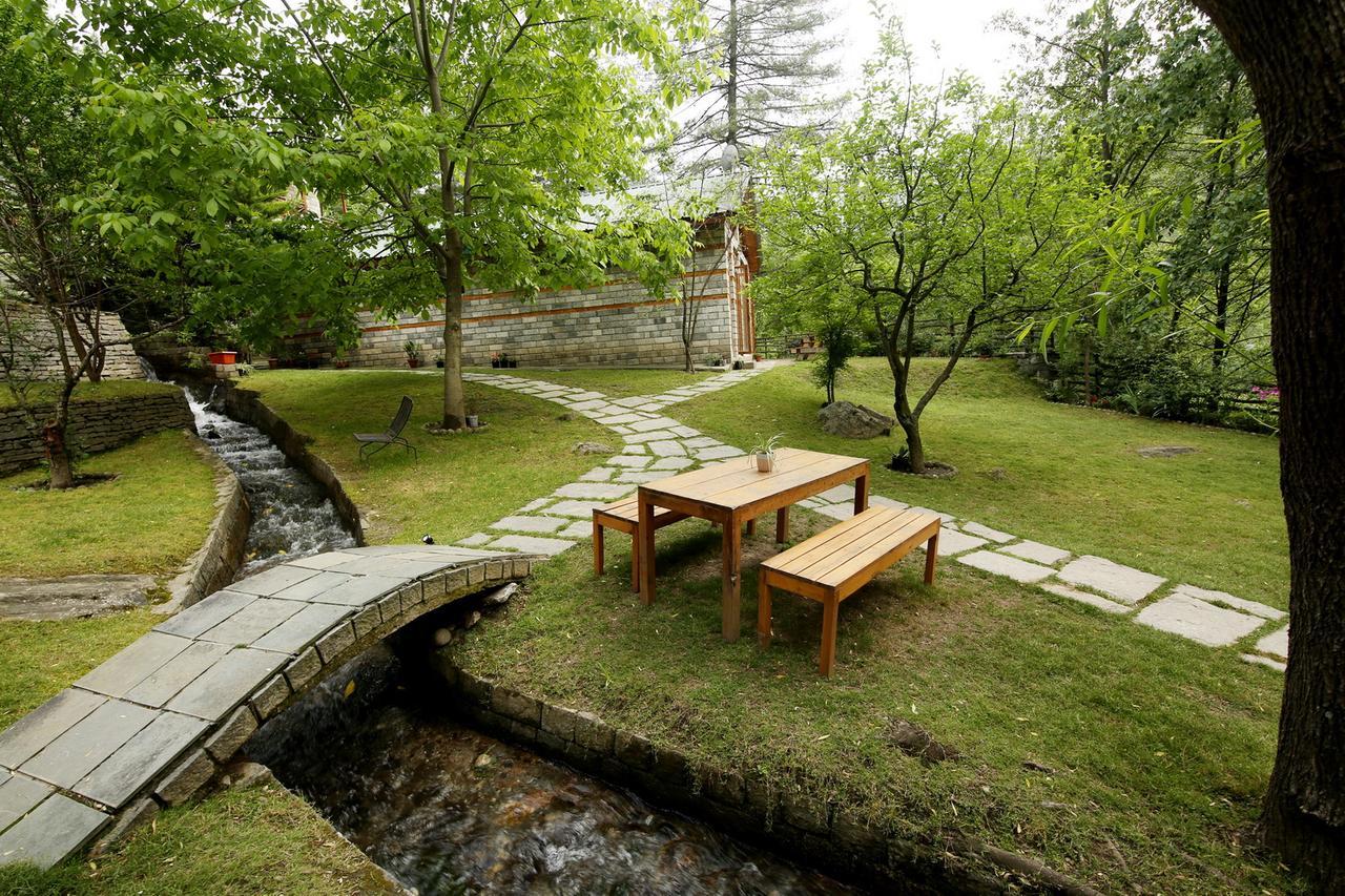 Zone Connect By The Park, Manali Hotel Ngoại thất bức ảnh